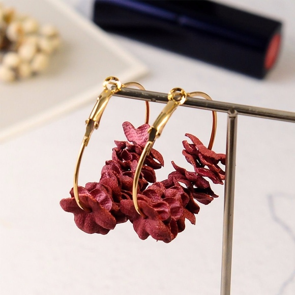 'In Bloom' Floral Flower Petal Large Hoop Earrings - Picture 5 of 8